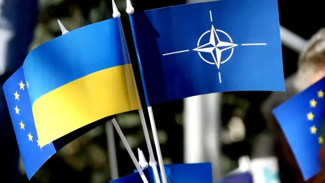 Верховна Рада закріпила в Конституції України курс на ЄС і НАТО.