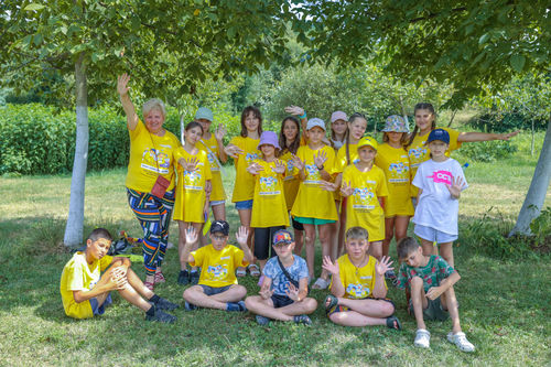 Care for children in Blogger Camp 